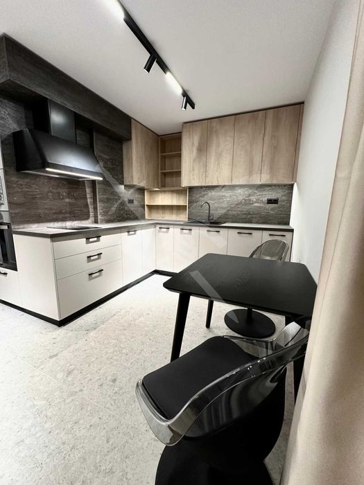 Продава се Едностаен апартамент в Пловдив, Христо Смирненски - 55 кв.м за 2419 €/кв.м - Снимка #2