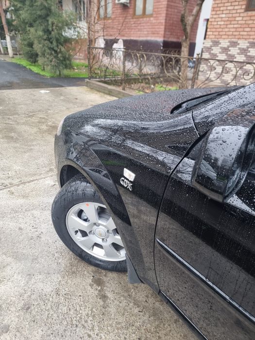 Gentra, Jentra, Lacetti сотилади