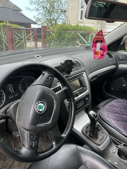 Vând Skoda Octavia 2