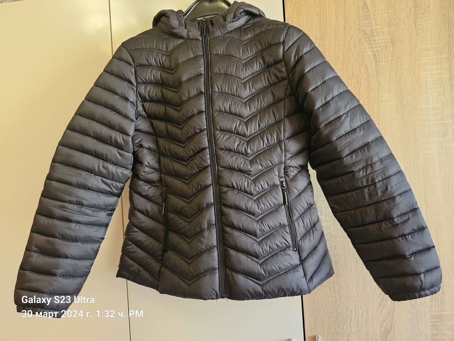 Дамско Яке с Сваляща се Качулка / Есенно -