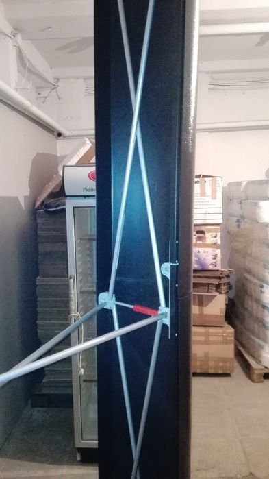 Panou expozitional tip Paianjen Made in USA mese sampling