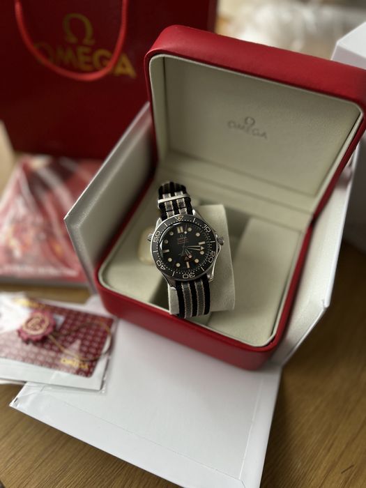 Omega Seamaster Diver 300M “James Bond 007” 42 mm