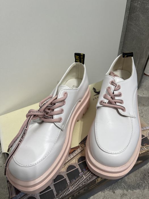 Новая обувь, продается