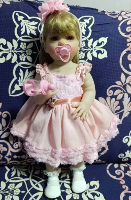 Papusa reborn 60 cm  blonda