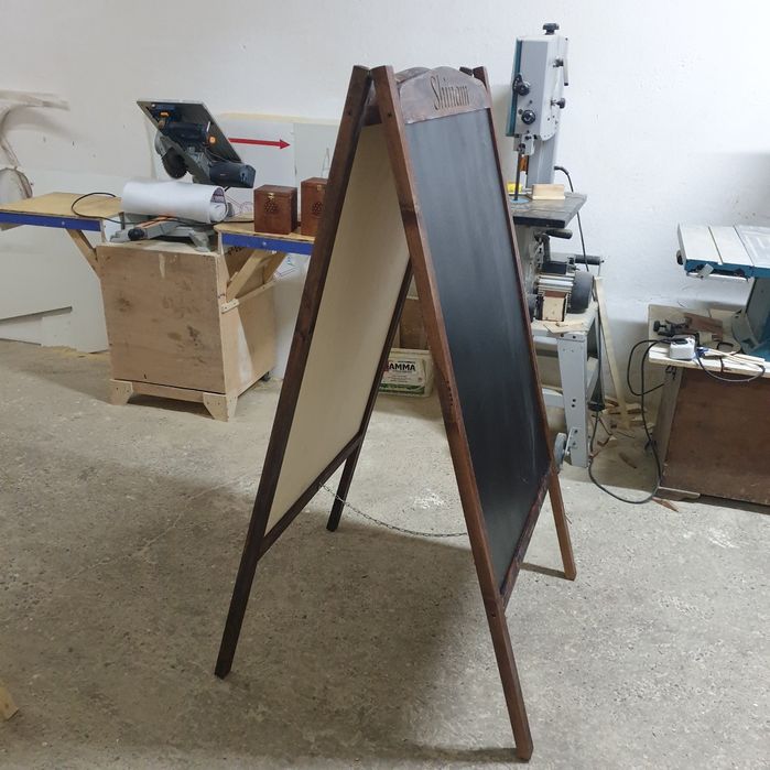 Доска для мела , штендер .