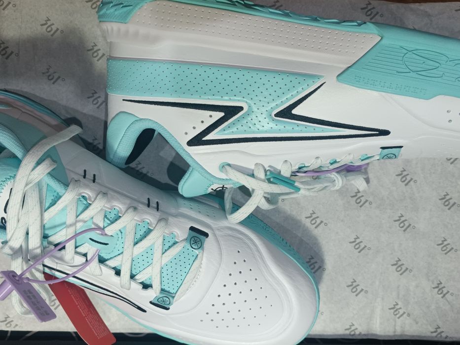 LiNing Way of Wade Flash 2 “Jade”Basketball Sneakers White Baby blue