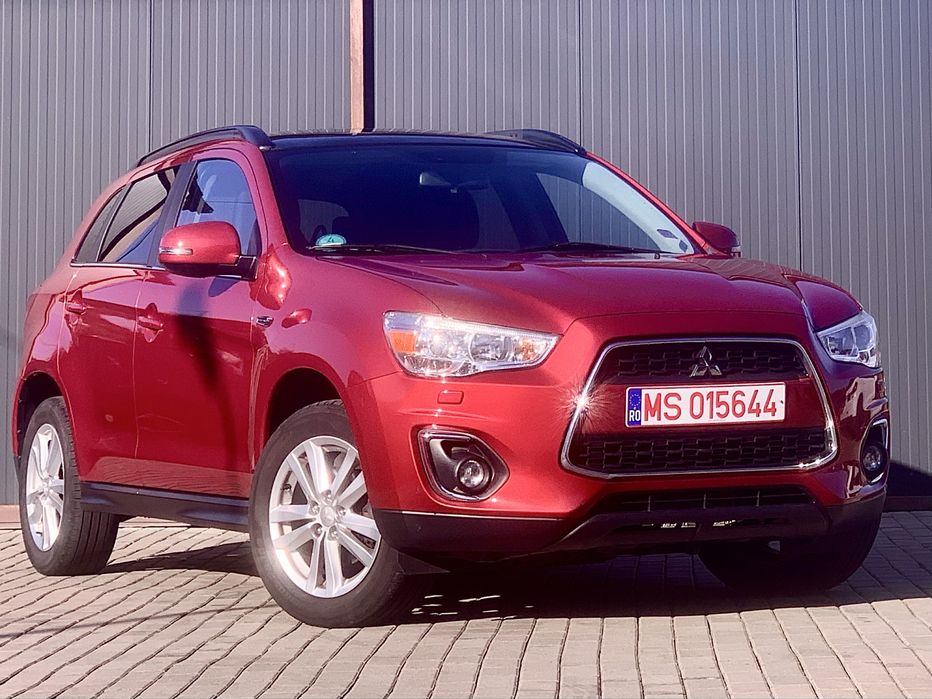 Mitsubishi ASX I.8 Di-D 4x4 * I3IOOO km * LIVRARE * Xenon * Kamera * Pano * GARANTIE 12 luni * 6 viteze *