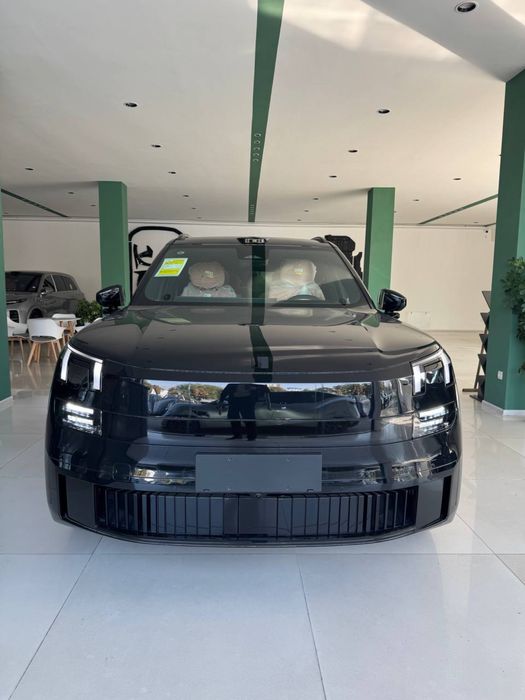 Lynk & Co 900 gibrid