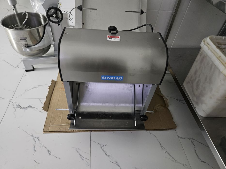 Хлеборезка производственная