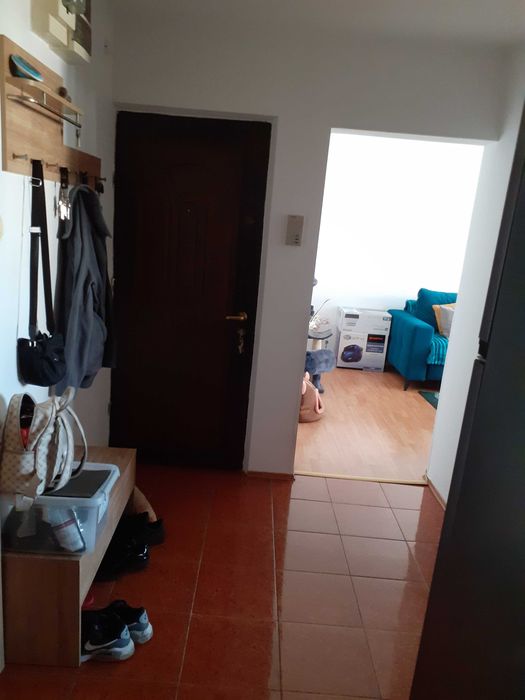 Vand apartament 3 camere