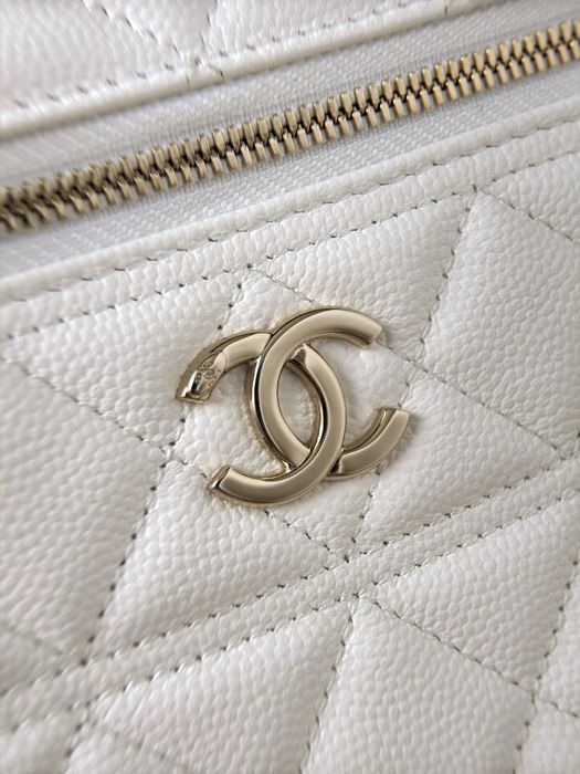 Chanel Vanity чанта 2026