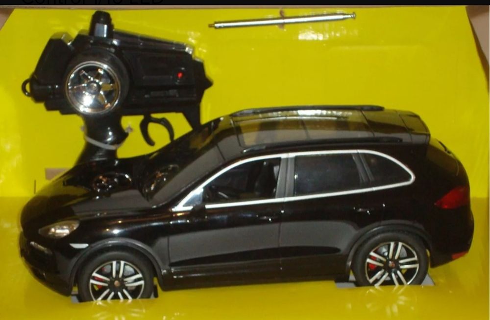 Porsche Cayenne Turbo Radio Control 1/16 LED