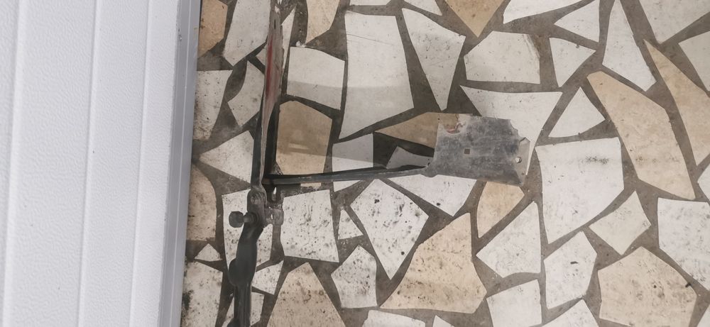 Телевизор ауди 80б4