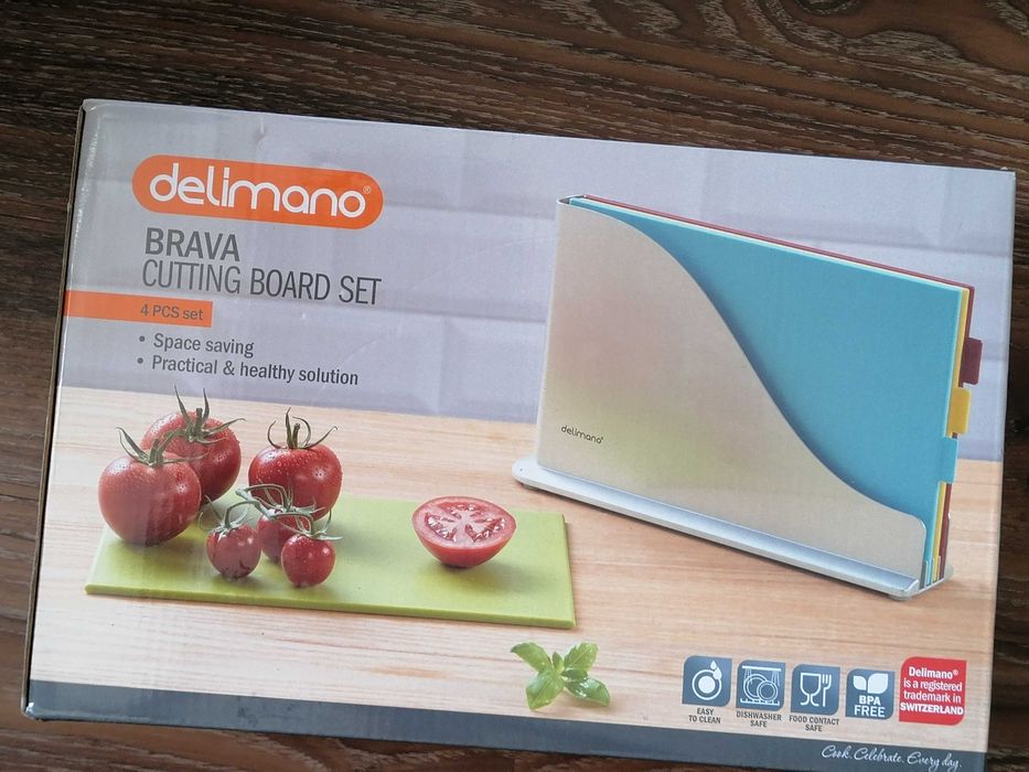 мультипекарня, точилка  ножей,  доски, кофемолка, терка,соковыжималка