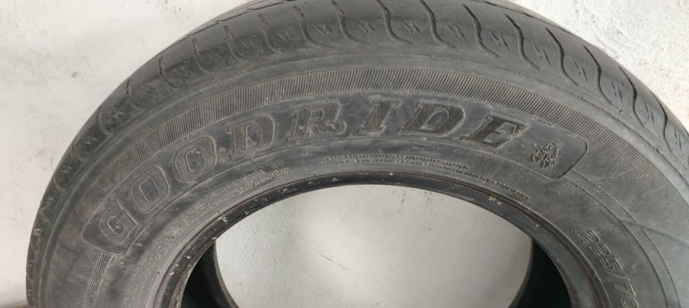 Летние шины 4шт  б/у 225/70/16