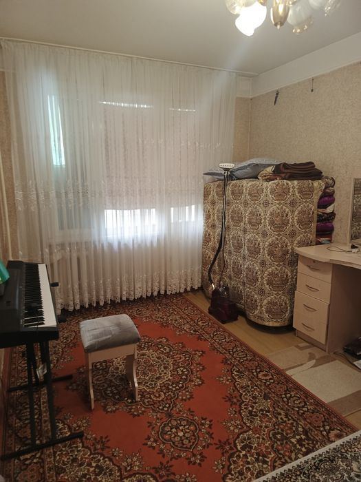 Навоий Шахар Навоий кучаси 46 домдан 2 хонали квартира сотилади