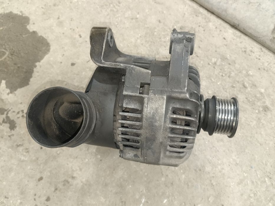 Продам генератор от бмв е 39