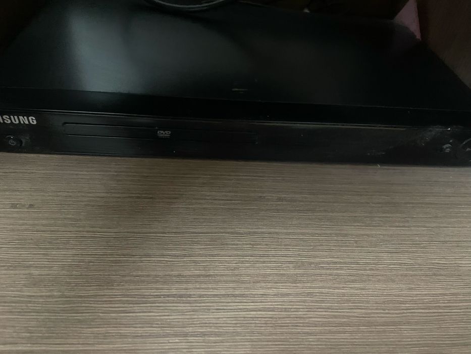 Продам телевизор с приставкой для диска