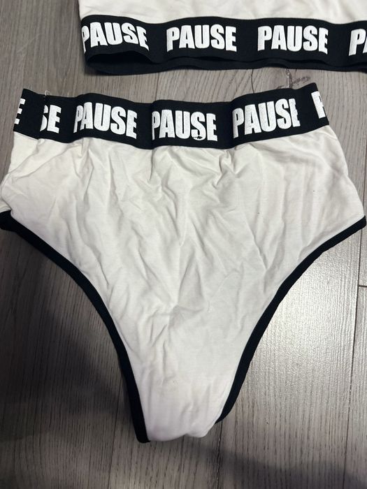 нов сет/комплект pause jeans