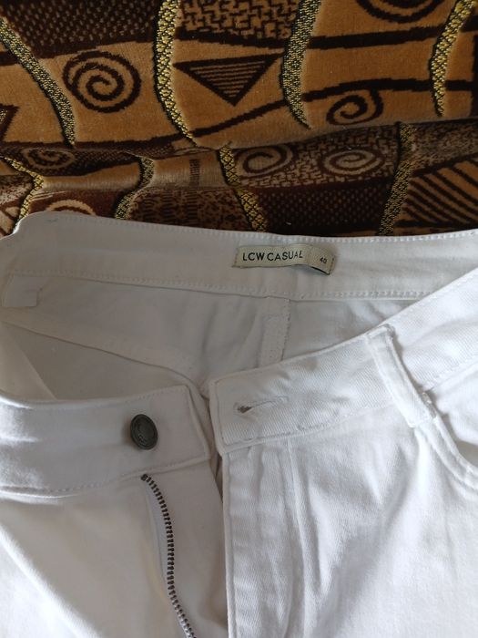 Белый джинсы LC Waikiki