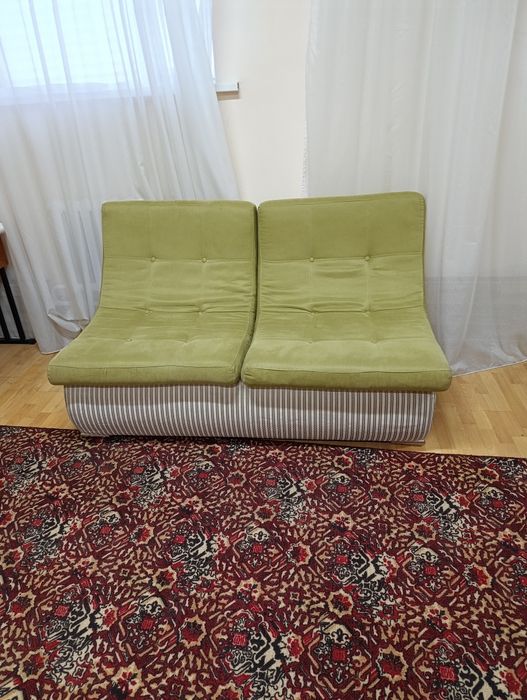 Продам диваны для офиса