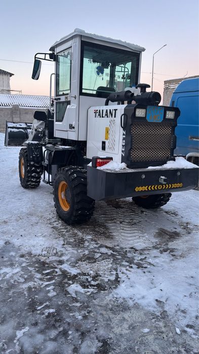 Погрузчик ковшовый 0.8 куба