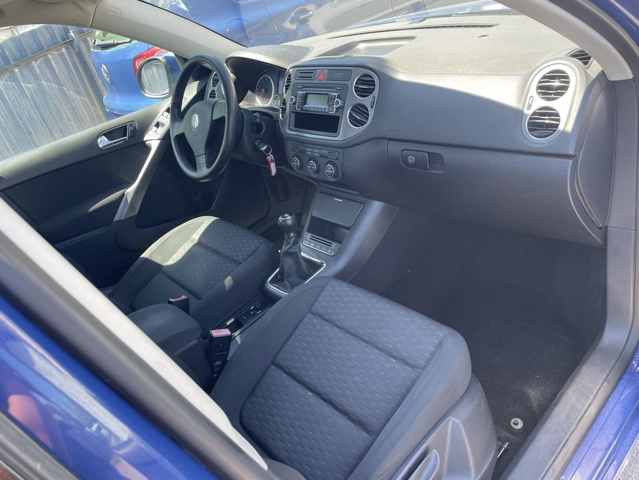 Vand 3X Vw Tiguan 1.4tsi 4motion 4x4 fab 2009 unul defect .8500€ toate