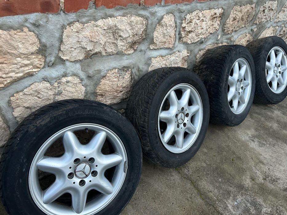 Продавам джанти за Mercedes оригинални
