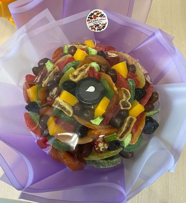 Букеты из сухофруктов