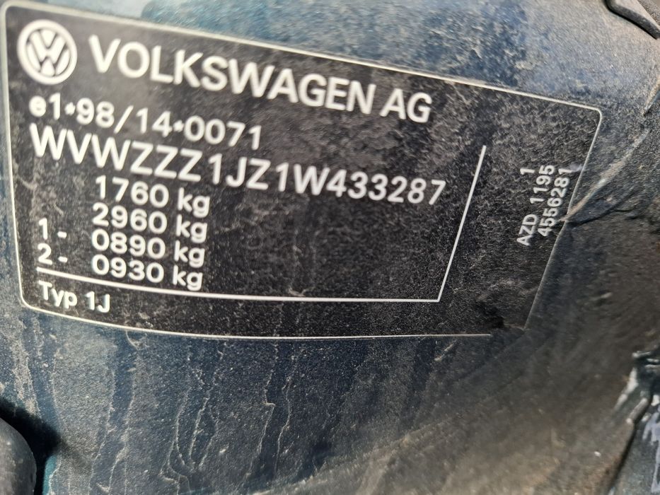 Elemente Caroserie VW Bora Sedan 1.6i-16v AZD An 2003