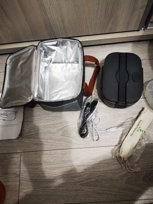 Cutie de prânz electrica - primita cadou - noua