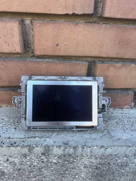 Навигация/Дисплей за Mercedes W212 W204