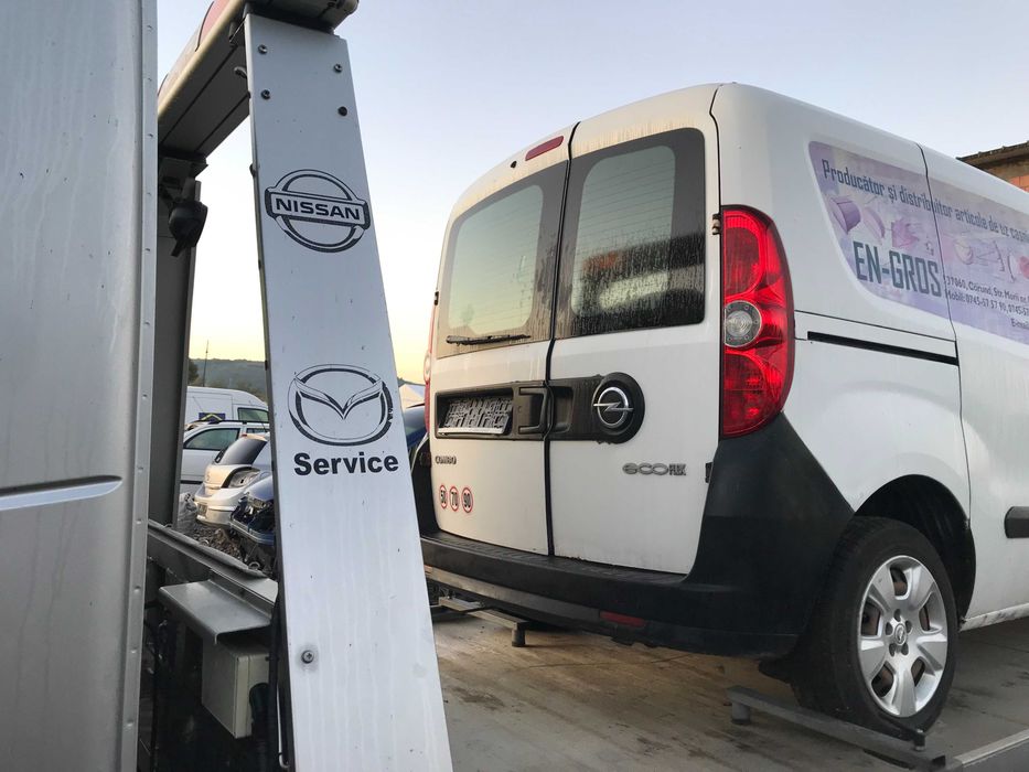 Dezmembrez/Piese Opel Combo D 1.3 CDTI Ecoflex 2012 66 KW ZXC1A