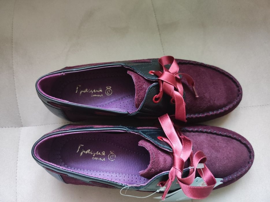 Чисто нови дамски обувки от естествен велур на марката Грация стил