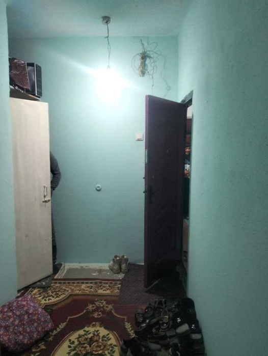 Продаётся 1х комн квартира на 5 этаже Ор-р  5 микрорайон Шайх базарчик