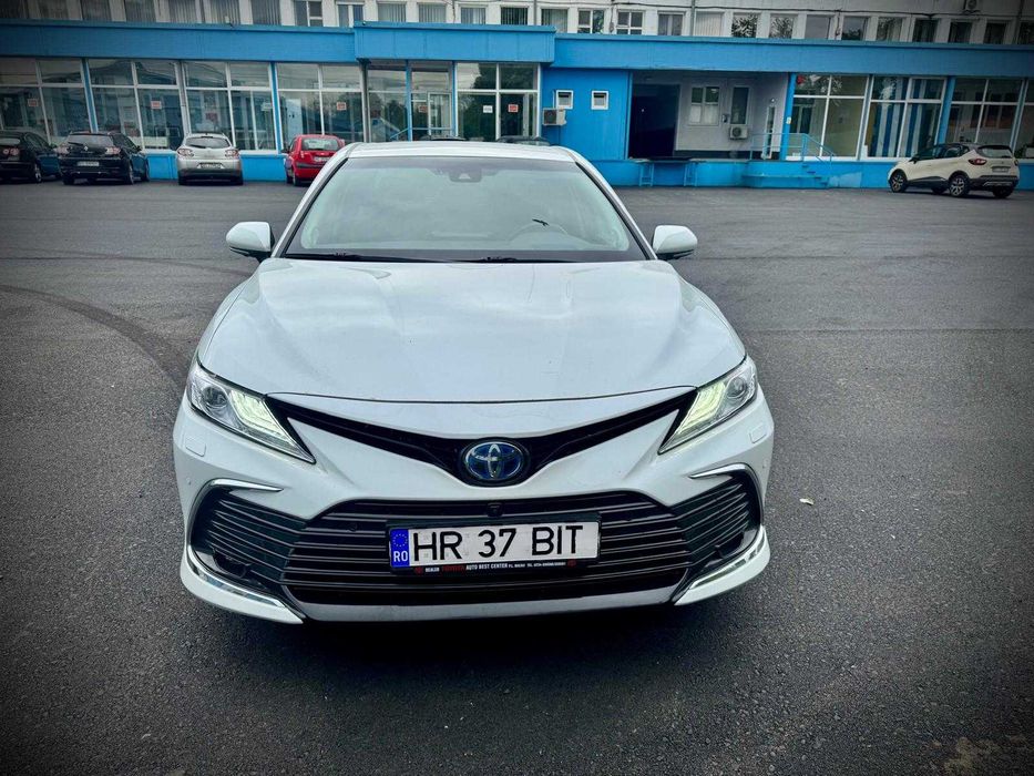 Toyota Camry 2021