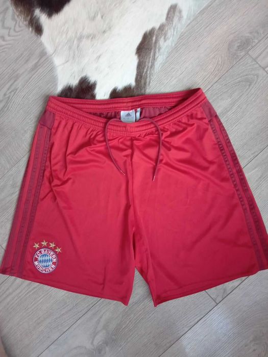 Оригинални  къси панталони   ADIDAS FC BAYERN MUNCHEN