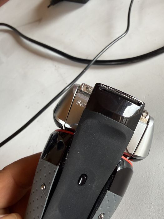 Braun Series 5 electric shaver