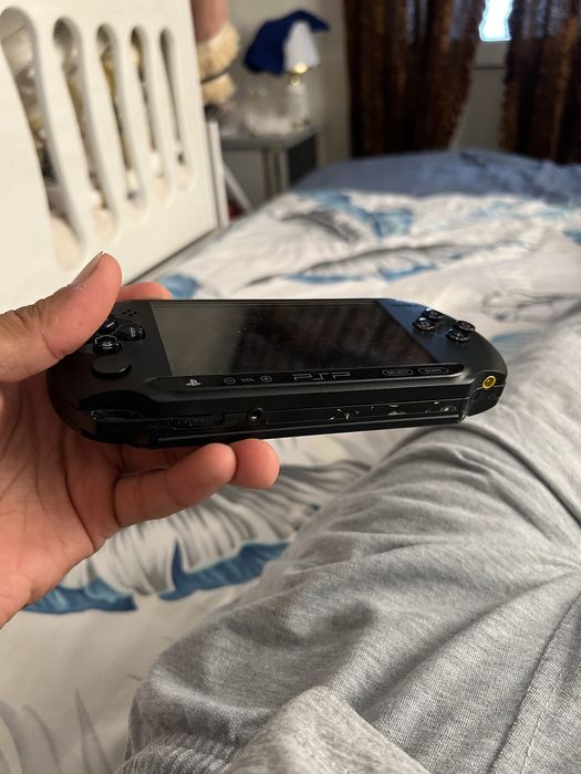 Play Station E1003
