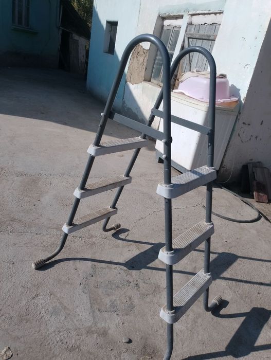 Baseyn sotiladi srochna 10 tonnalik zna  filtrlari qoʻshib beriladi