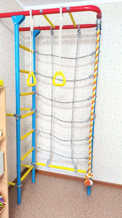 Детская шведская стенка