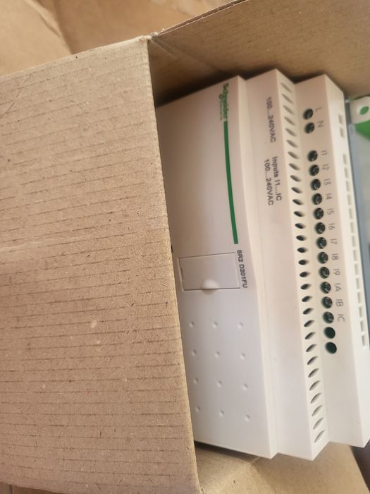 Dispzitiv  /Releu Schneidr Rlectric