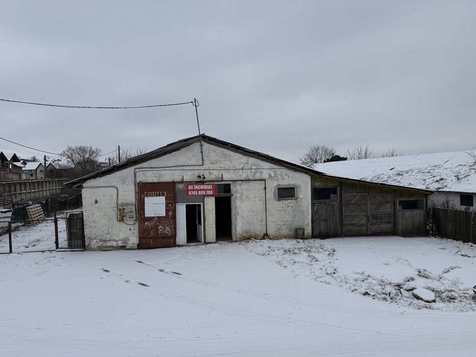 De Închiriat / Închiriez Atelier Tâmplărie PVC / Lemn / Hală 375 MP