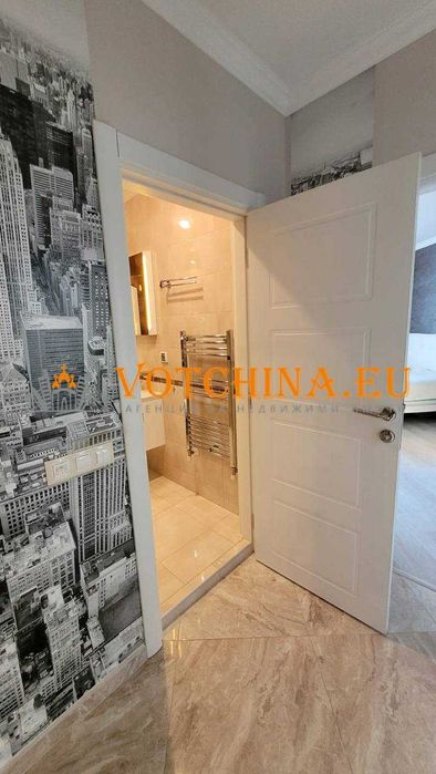 Продава се Тристаен апартамент в Варна, Център - 129 кв.м за 1107 €/кв.м - Снимка #5