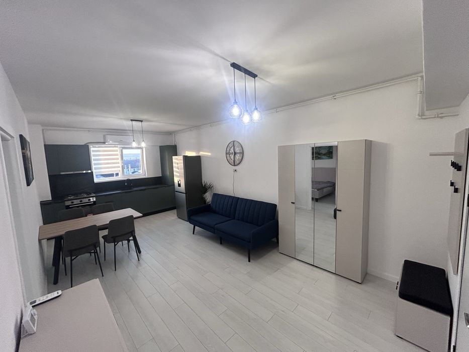 Apartament bloc nou strada Bradului nr 25, primul chirias