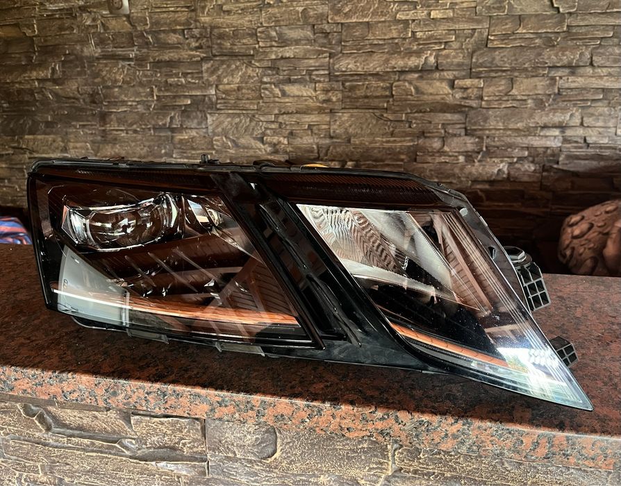 Фар за Skoda Octavia 3 Full LED фейслифт