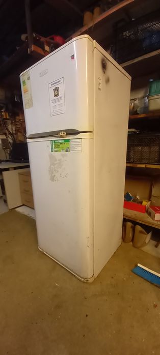 Холодилник Бирюса