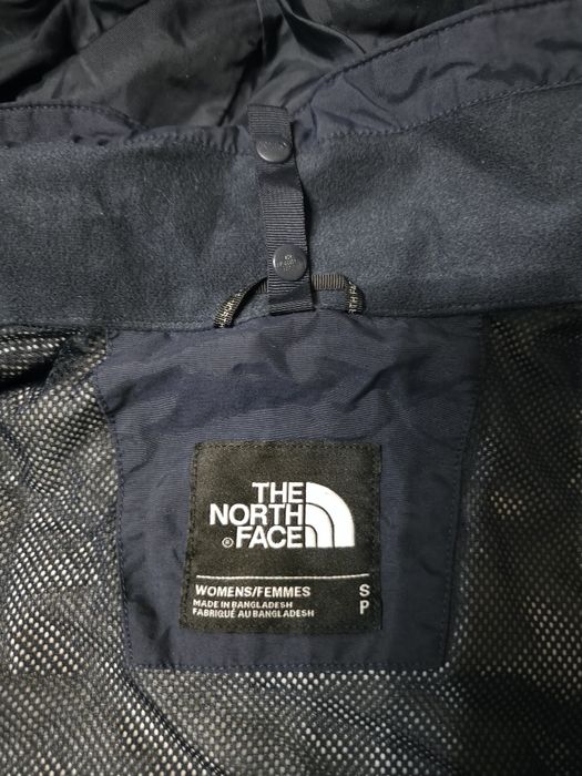 Дамска ветровка The north face