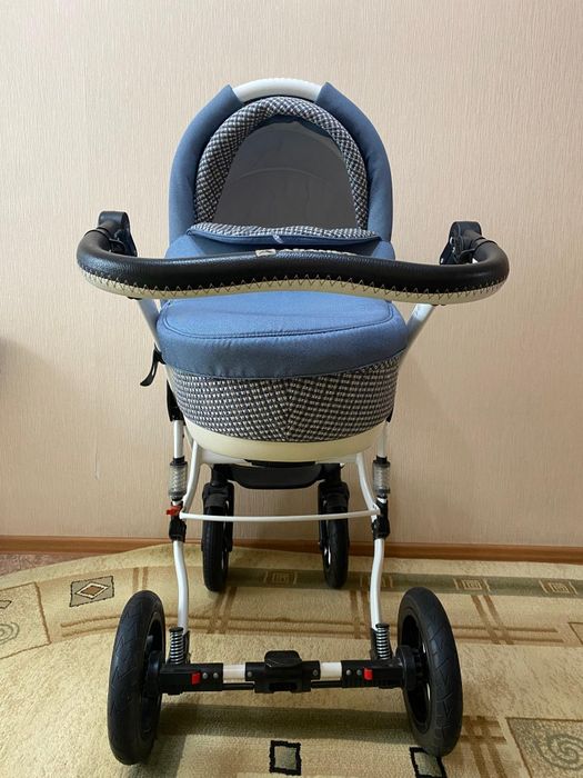 Продам коляску в хорошем состоянии