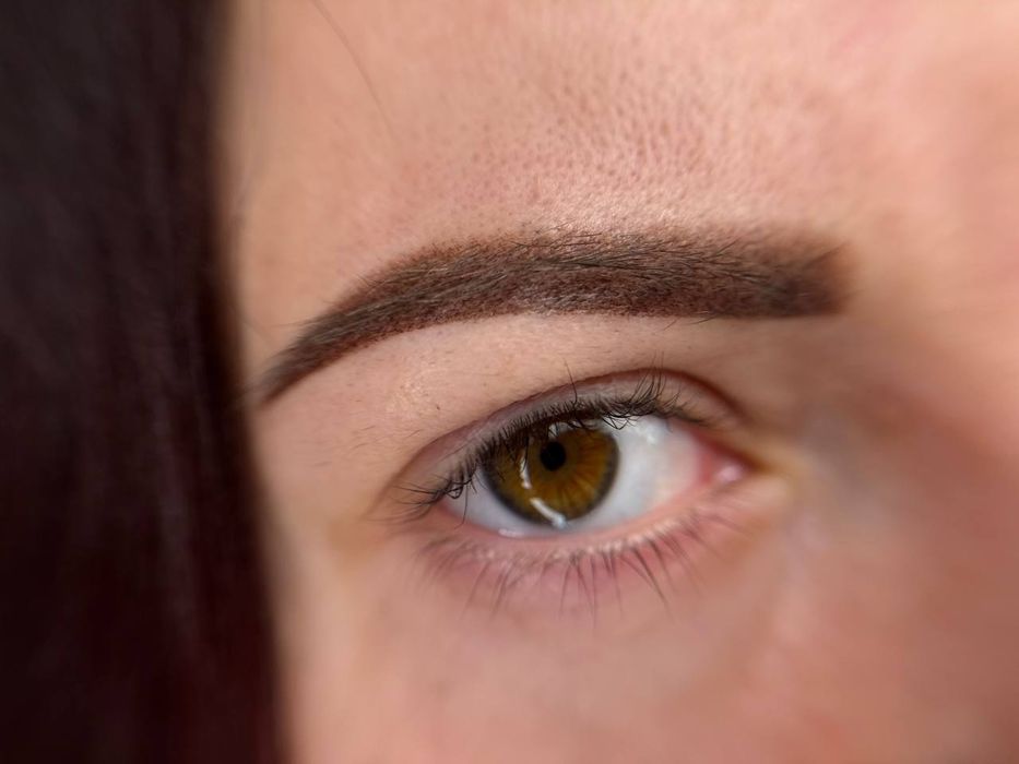 Татуаж брови перманент 9000